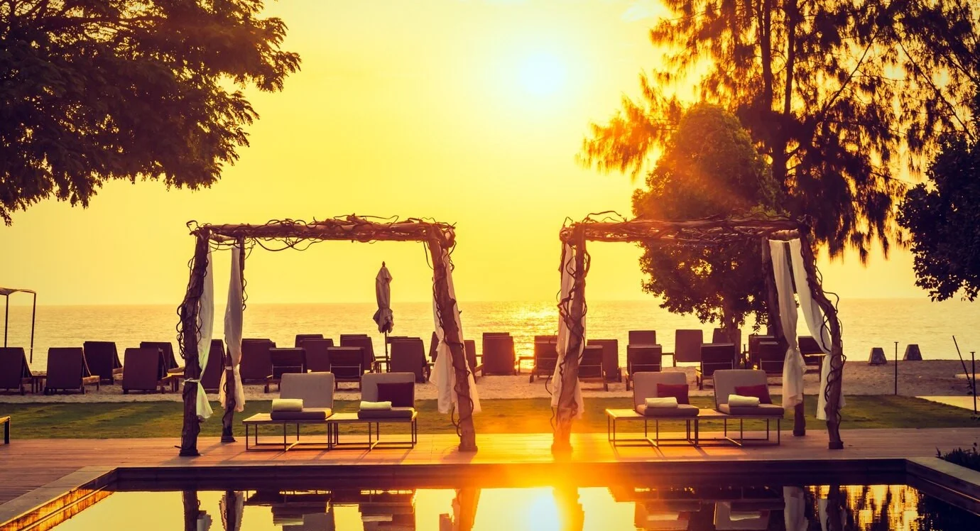 Why Resorts Make the Perfect Wedding Venues?